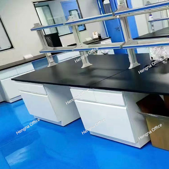 Full – Steel Laboratory Workbench for Quality Inspection Lab